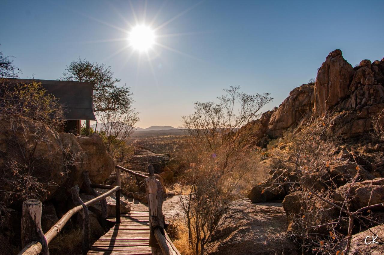 Ondudu Safari Lodge أومارورو المظهر الخارجي الصورة