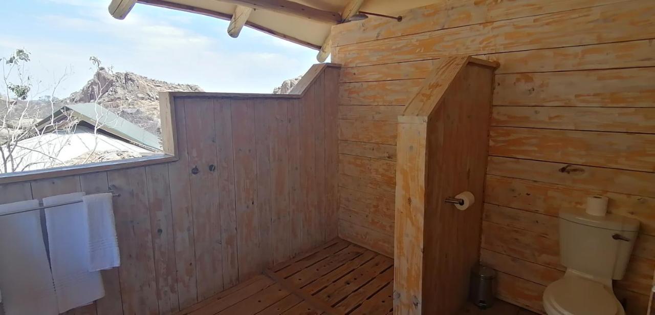Ondudu Safari Lodge أومارورو المظهر الخارجي الصورة