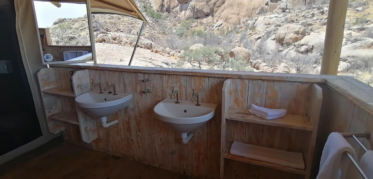 Ondudu Safari Lodge أومارورو المظهر الخارجي الصورة