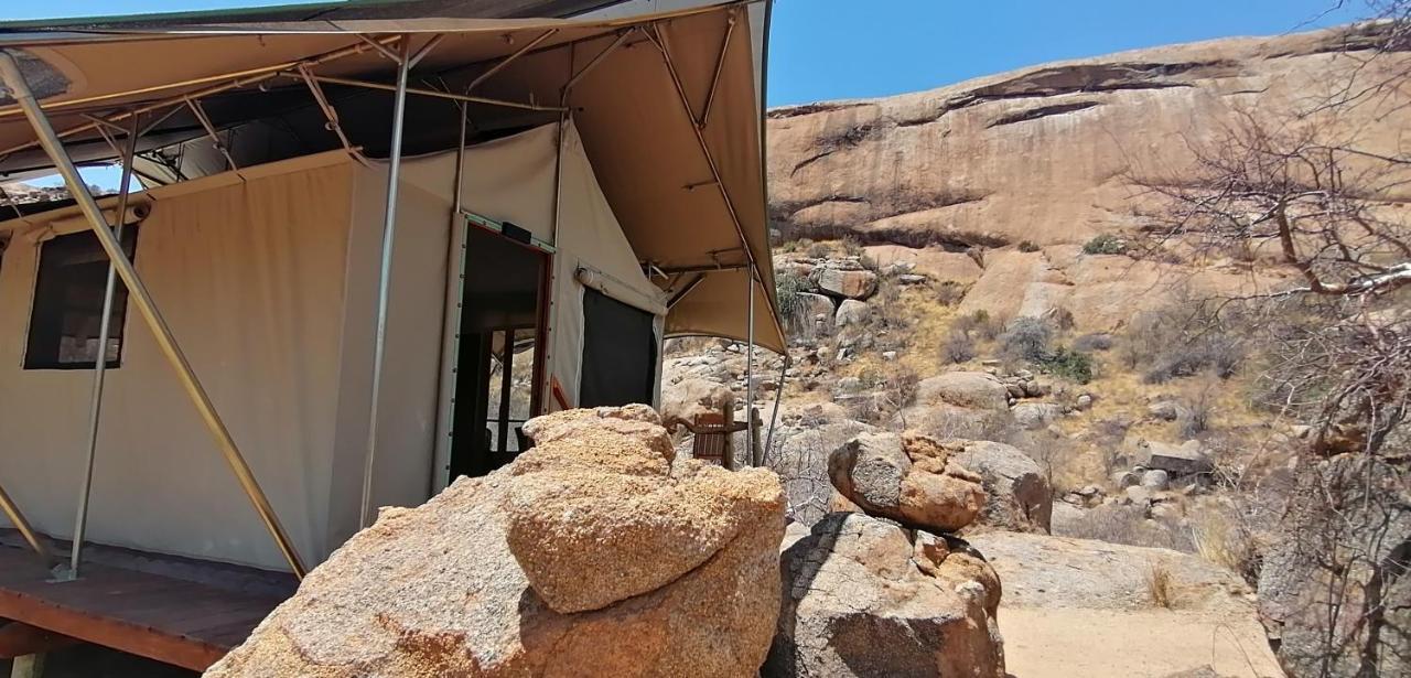 Ondudu Safari Lodge أومارورو المظهر الخارجي الصورة