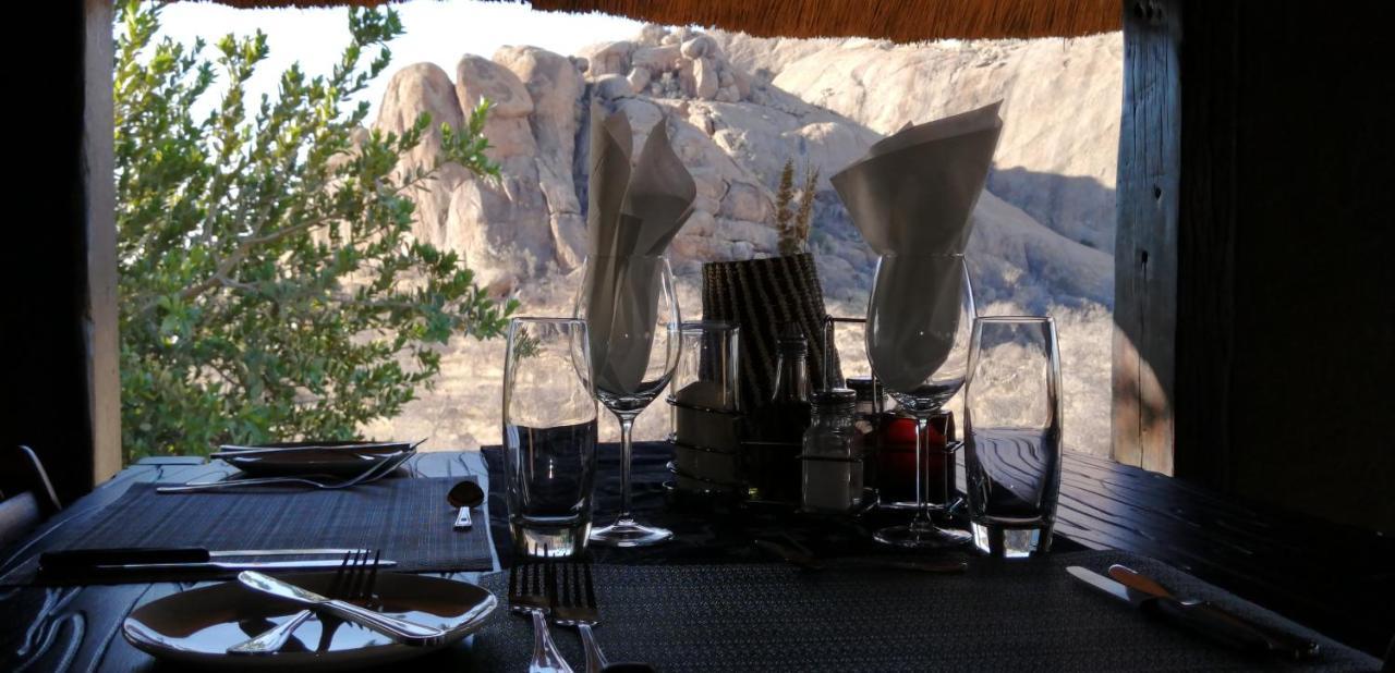 Ondudu Safari Lodge أومارورو المظهر الخارجي الصورة