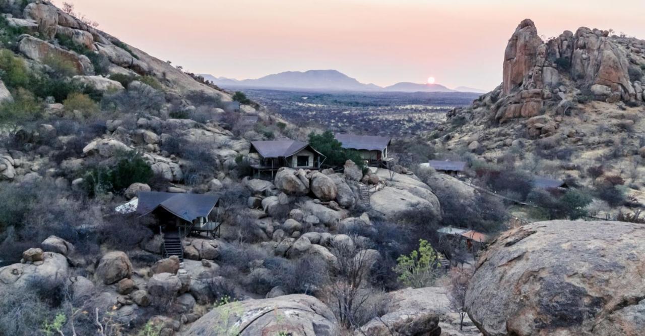 Ondudu Safari Lodge أومارورو المظهر الخارجي الصورة